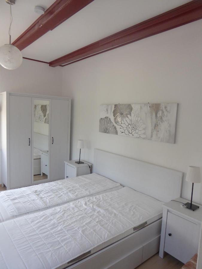 Ferienwohnung Elise Im Gulfhof Am Kanal Grossefehn Eksteriør bilde